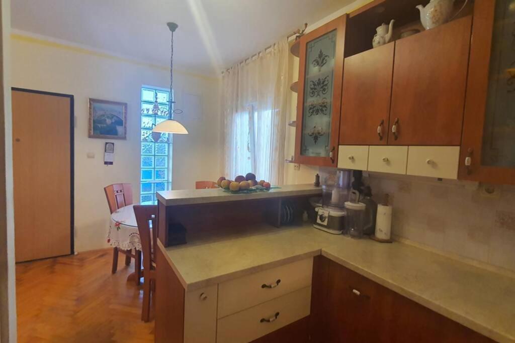 Apartment Diva Deluxe Podstrana Eksteriør billede